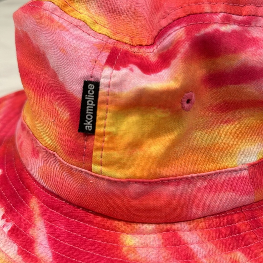 Akomplice Bucket Hat - Picture 2 of 3